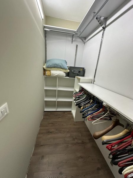 Tirane, jepet me qera apartament 2+1 Kati 4, 90 m² 750 € 