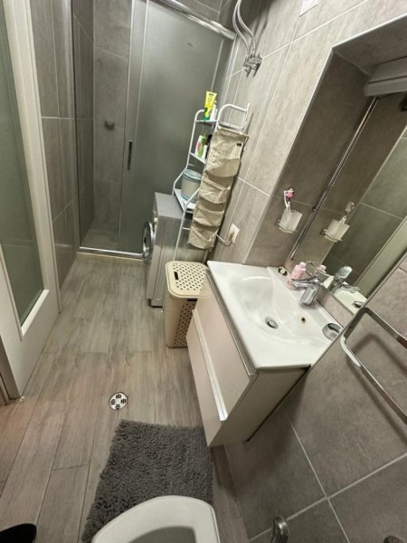 Tirane, jepet me qera apartament 2+1 Kati 4, 90 m² 750 € 
