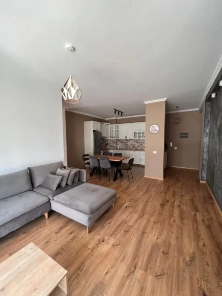 Tirane, jepet me qera apartament 2+1 Kati 3, 108 m² 1.000 € (KOPSHTI BOTANIK)