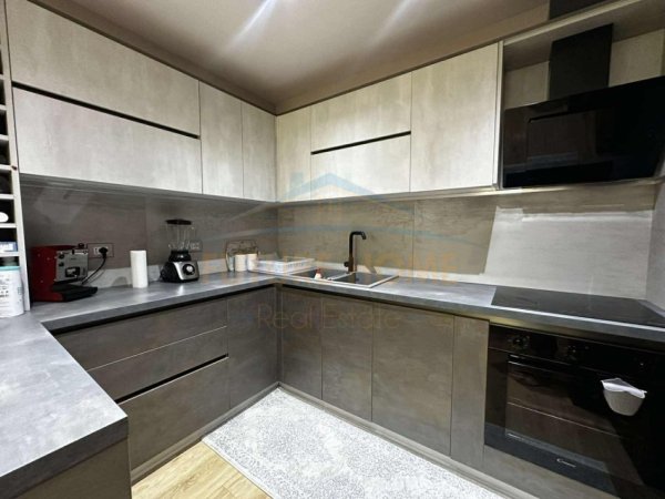 Tirane, shitet apartament 2+1 , 130.000 € (Prane Ardenos, Kashar)