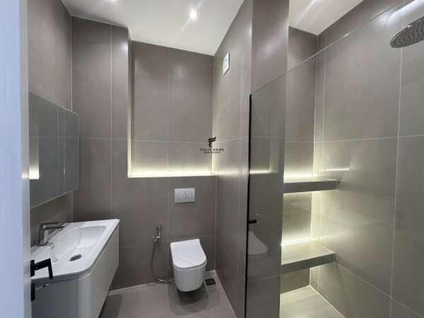 Tirane, jepet me qera apartament 1+1 Kati 1, 60 m² 500 € (STACIONI TRENIT)