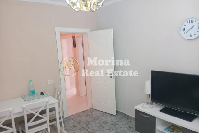 Tirane, jepet me qera apartament 2+1 Kati 1, 80 m² 700 € (Qender)
