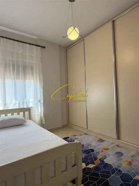 Tirane, jepet me qera apartament 2+1 Kati 5, 85 m² 700 € (21 DHJETORI)