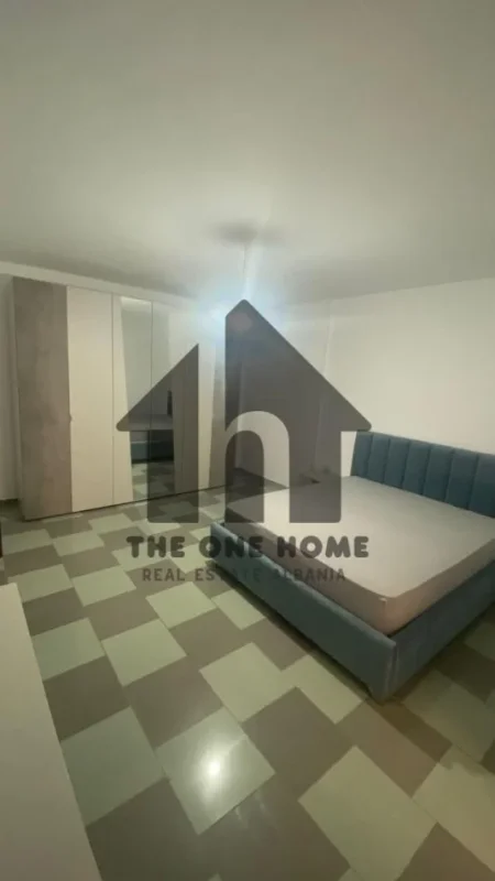 Tirane, shitet apartament 1+1+Ballkon Kati 3, 70 m² 210.000 € (Blloku)