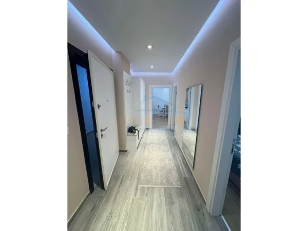 Tirane, shitet apartament 2+1 Kati 6, 105 m² 126.000 € (FRESK)   UNA55675