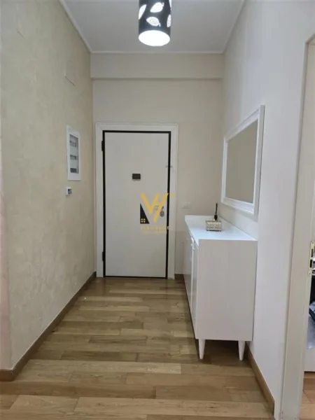 Tirane, shitet apartament 2+1+Ballkon Kati 3, 118 m² 273.000 € (LIQENI I THATE)