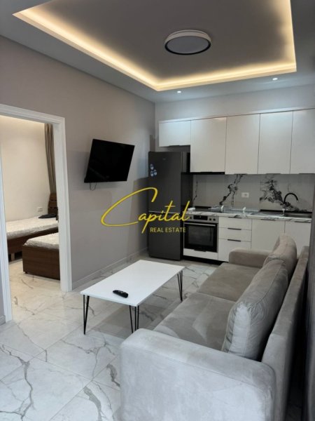 Tirane, jepet me qera apartament 1+1 Kati 1, 60 m² 450 € (5 MAJI)