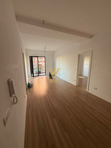 Tirane, shitet apartament 2+1+Ballkon Kati 4, 113 m² 320.000 € (GARDEN BUILDING)