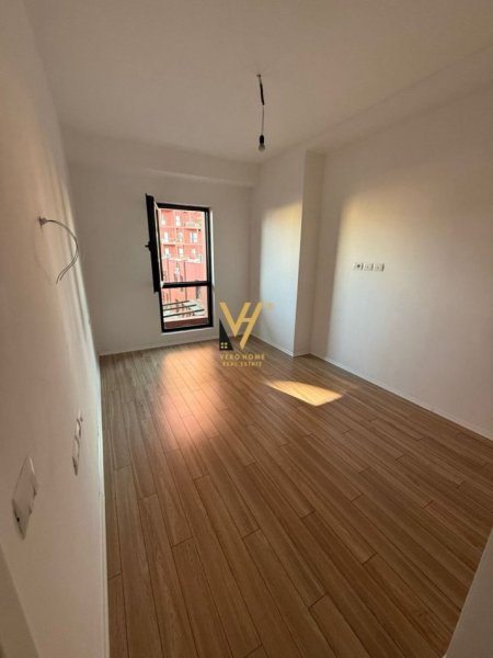 Tirane, shitet apartament 2+1+Ballkon Kati 4, 113 m² 320.000 € (GARDEN BUILDING)