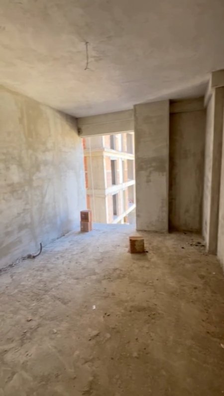 Tirane, shitet apartament 2+1+Ballkon Kati 3, 100 m² 160.000 € (Rruga Xhanfize Keko)