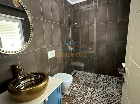 Tirane, shitet apartament 2+1+Ballkon Kati 4, 110 m² 252.400 € (Kopshti Botanik)