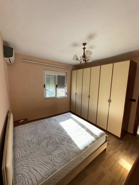 Durres, shes apartament 2+1+Aneks Kati 3, 92 m² 120.000 € (• 2+1 + Guzhine me vete dhe ballkon te bollshem Adresa: KOPSHTI IVINA ZONA 3)