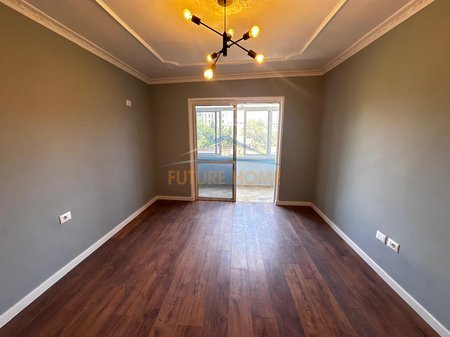 Tirane, shitet apartament 1+1 Kati 5, 56 m² 125.000 € (Rruga e Elbasanit)