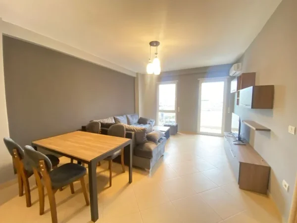 Durres, jepet me qera apartament 2+1+Ballkon Kati 4, 111 m² 400 € (Qera Apartament Sistemin 2+1+2 Ish Rajoni Lagja 6 Diambe)