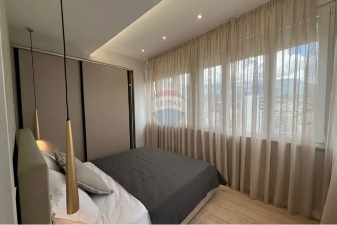 Tirane, shitet apartament 2+1 Kati 8, 97 m² 250.000 € 