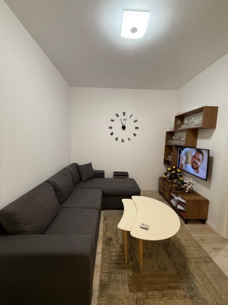 Tirane, shitet apartament 1+1+Ballkon Kati 6, 42 m² 83.000 € (5 Maji)