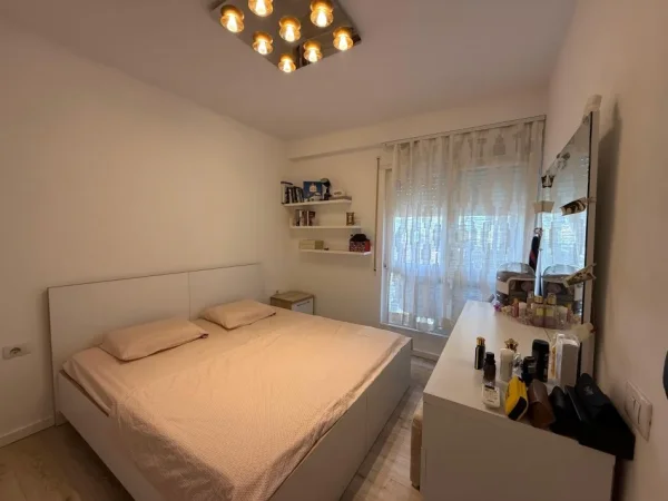 Tirane, shitet apartament 1+1+Ballkon Kati 6, 42 m² 83.000 € (5 Maji)