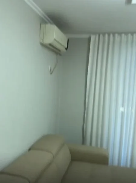 Tirane, jepet me qera apartament 1+1 , 700 € 