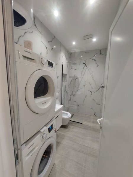 Tirane, jepet me qera apartament 1+1 Kati 1, 60 m² 450 € (Rruga 5 Maji)