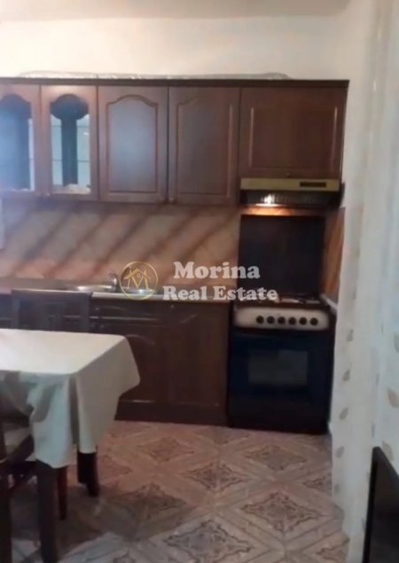 Tirane, jepet me qera shtepi 1+1 Kati 1, 60 m² 300 € (Selite)