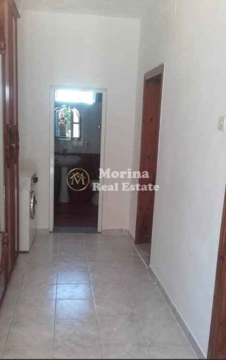Tirane, jepet me qera shtepi 1+1 Kati 1, 60 m² 300 € (Selite)