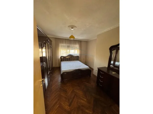 Tirane, shitet apartament 1+1+Ballkon Kati 3, 53 m² 110.000 € (Brryli)
