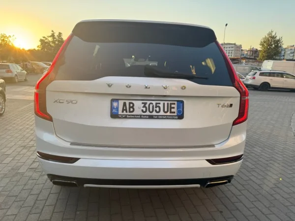 Tirane, shes SUV | Xhip Volvo XC90 R-Design Benzin, e bardhë tiptronik Klima 110.000 km 29.000 €