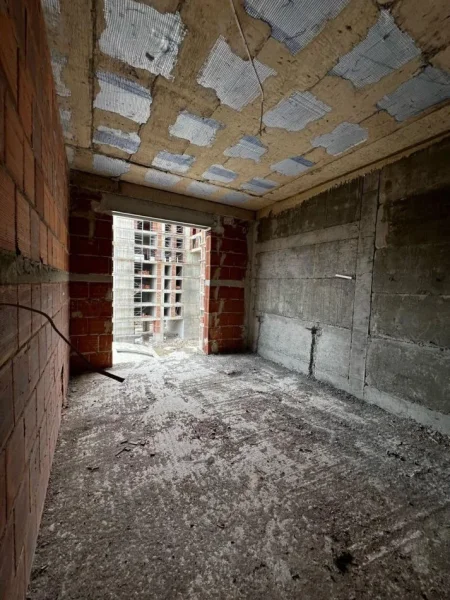 Tirane, shitet apartament 2+1+Ballkon Kati 5, 108 m² 162.000 € (Rruga Xhanfize Keko Porcelan)