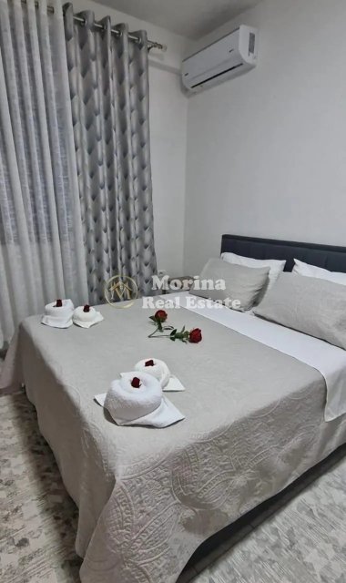 Tirane, jepet me qera apartament 2+1 Kati 1, 75 m² 750 € (Vasil Shanto)