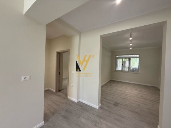 Tirane, jepet me qera ambjent biznesi Kati 0, 80 m² 1.500 € (blloku)