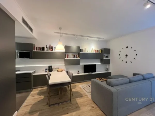 Tirane, jepet me qera apartament 2+1 Kati 2, 77 m² 700 € (REZIDENCA KODRA E DIELLIT'' !)