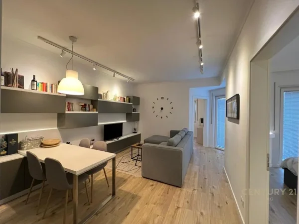 Tirane, jepet me qera apartament 2+1 Kati 2, 77 m² 700 € (REZIDENCA KODRA E DIELLIT'' !)