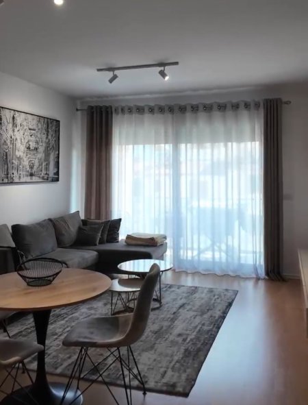 Tirane, jepet me qera apartament 1+1 Kati 2, 67 m² 550 € (Fiori di Bosko)