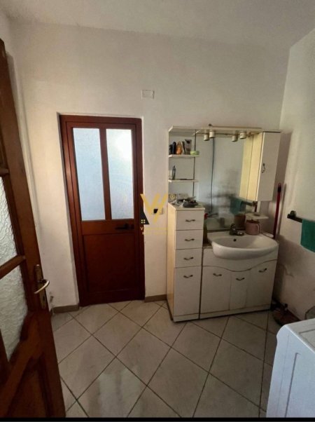 Durres, shitet shtepi 2+1+Ballkon Kati 0, 378 m² 145.000 € (PLAZH DURRES)