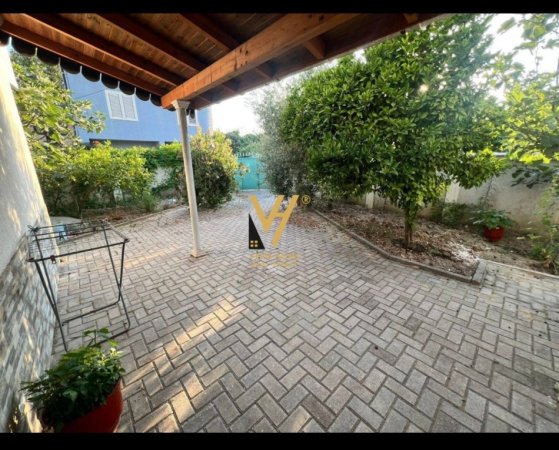 Durres, shitet shtepi 2+1+Ballkon Kati 0, 378 m² 145.000 € (PLAZH DURRES)