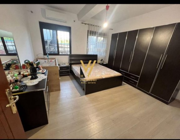 Durres, shitet shtepi 3+1+Ballkon Kati 0, 394 m² 190.000 € (PLAZH DURRES)