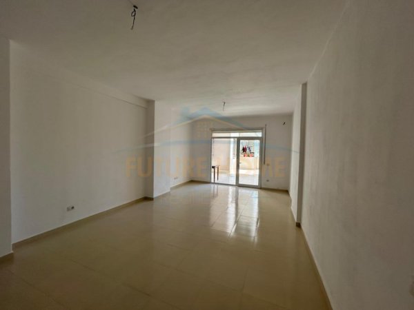 Durres, shitet apartament 2+1 Kati 2, 144 m² 148.500 € (ISH URT, DURRES)