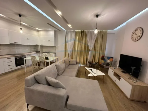 Tirane, shitet apartament 2+1+Ballkon Kati 3, 115 m² 240.000 € (Liqeni i Thate)