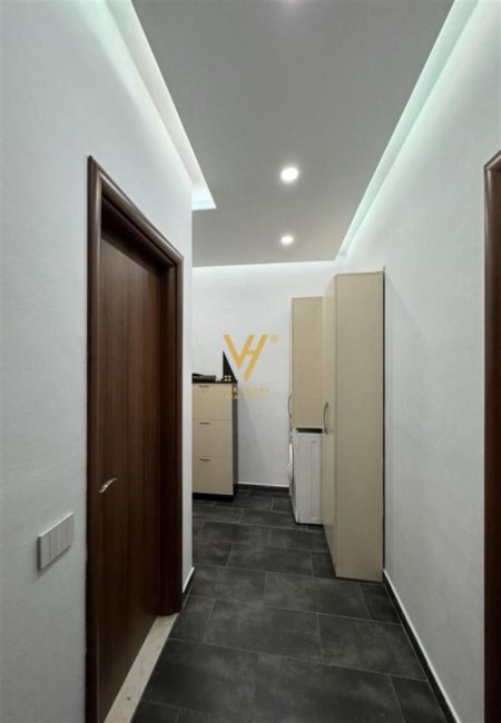 Tirane, jepet me qera apartament 2+1+Ballkon Kati 1, 80 m² 540 € (FABRIKA E MIELLIT)