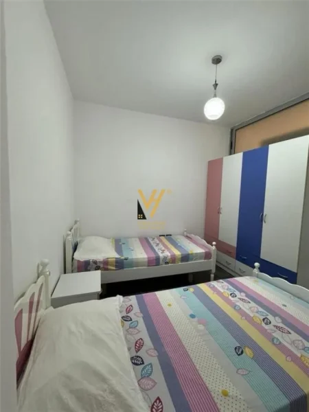 Tirane, jepet me qera apartament 2+1+Ballkon Kati 1, 80 m² 540 € (FABRIKA E MIELLIT)