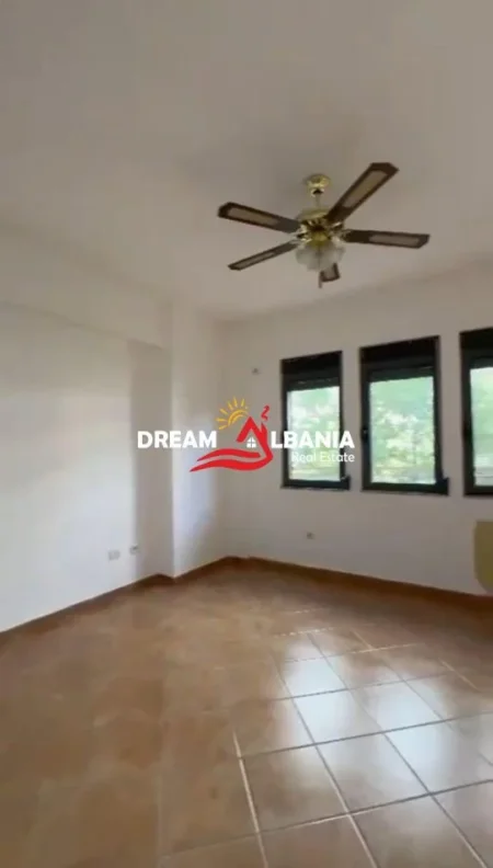 Tirane, jepet me qera apartament 2+1 Kati 2, 125 m² 260.000 € (ne rrugen e Kavajes prane Square 21)