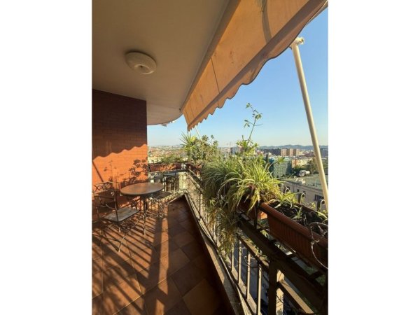 Tirane, shitet apartament 2+1+Ballkon Kati 6, 111 m² 190.000 € 
