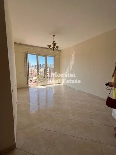 Tirane, jepet me qera apartament 1+1 Kati 8, 54 m² 400 € (Don Bosko-Vizion Plus)