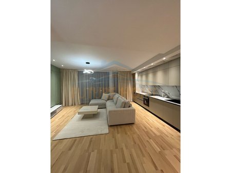 Tirane, shitet apartament 2+1 Kati 5, 130 m² 410.000 € (Lake View Residence)