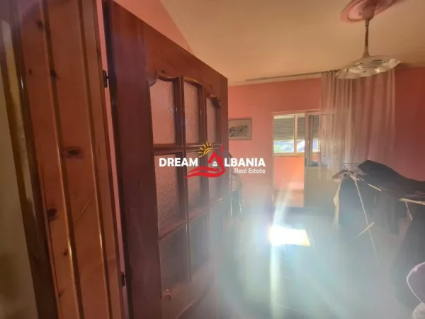 Tirane, shitet apartament 1+1 Kati 2, 65 m² 138.000 € (tek Pazari i Ri prane sheshit Avni Rustemi)