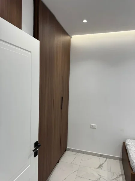 Tirane, jap me qera apartament 1+1 Kati 3, 50 m² 449 € (Afer Concordit)