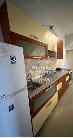 Tirane, jepet me qera garsonier Kati 3, 40 m² 350 € (Siri Kodra-Supermarket Xhangolli)