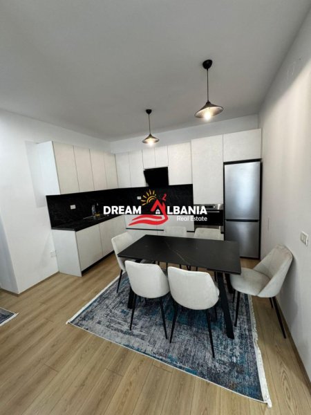 Tirane, jepet me qera apartament 2+1 Kati 5, 100 m² 800 € (ne Don Bosko)