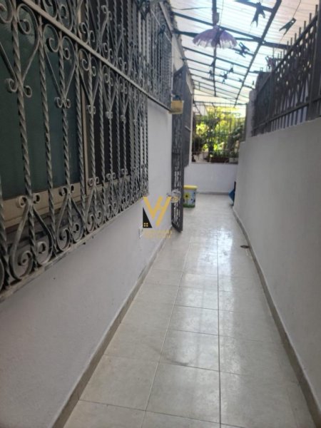 Tirane, jepet me qera apartament 2+1+Ballkon Kati 1, 100 m² 600 € (MOZAIKU,21 DHJETORI)