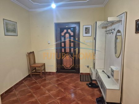 Tirane, shitet apartament 1+1 Kati 3, 58 m² 135.000 € (Pazari i Ri)